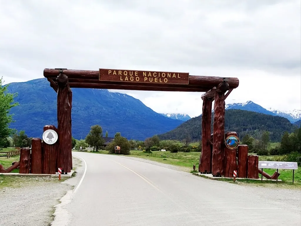 Portal de acceso al Parque Nacional Lago Puelo